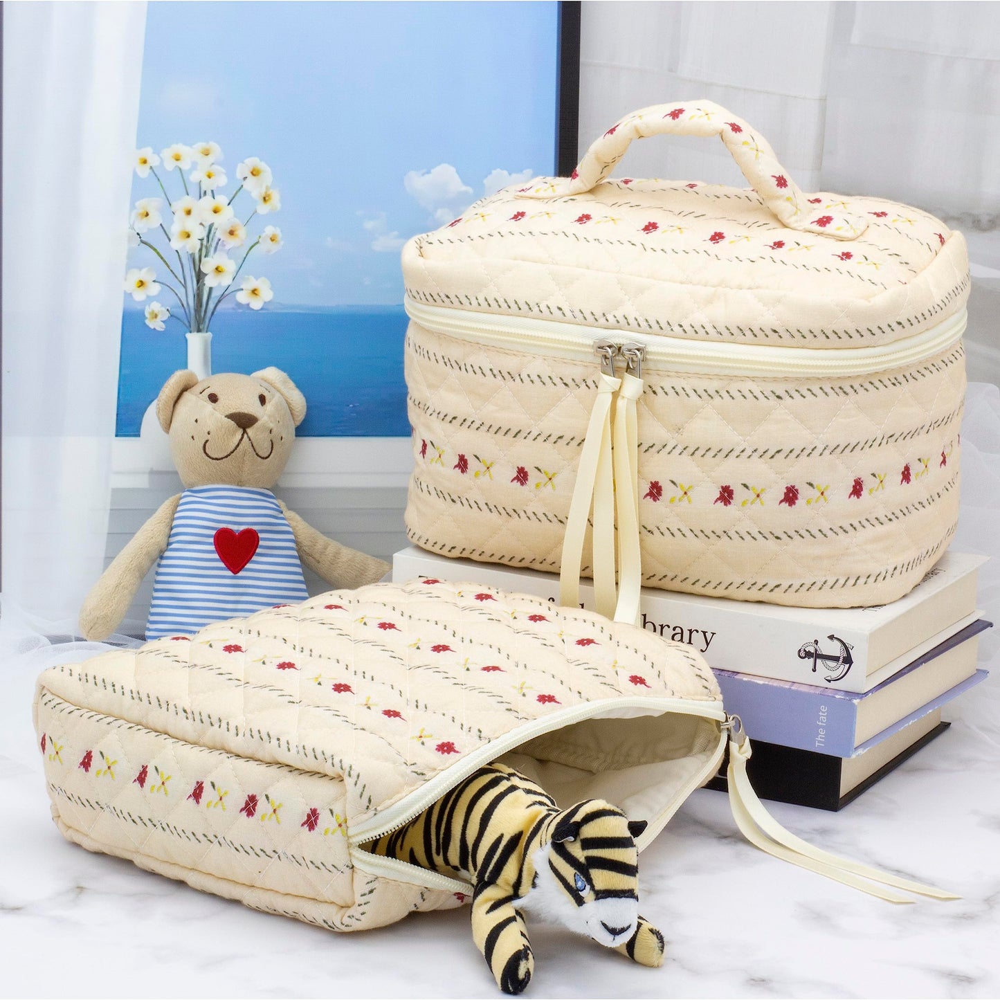 PAZIMIIK Cotton Makeup Bag for Women Large Quilted Travel Cosmetic Pouch Girls' Make Up Organizer,Little Flower Beige